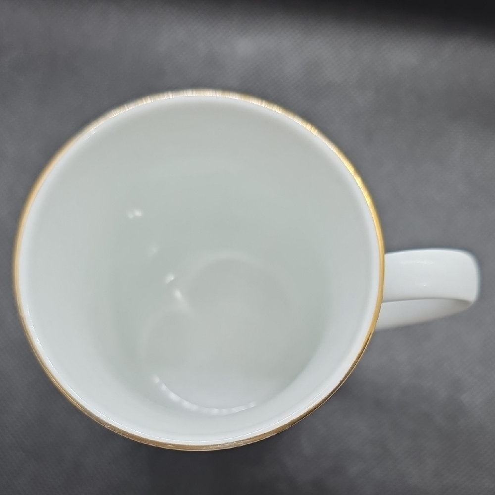 Russ Holiday Cat Mug with Red and Green Accents - Picture 4 of 4